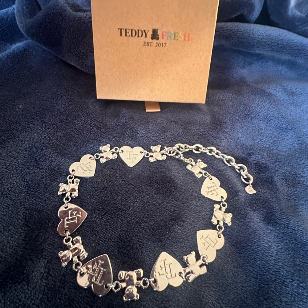 Teddy fresh choker necklace